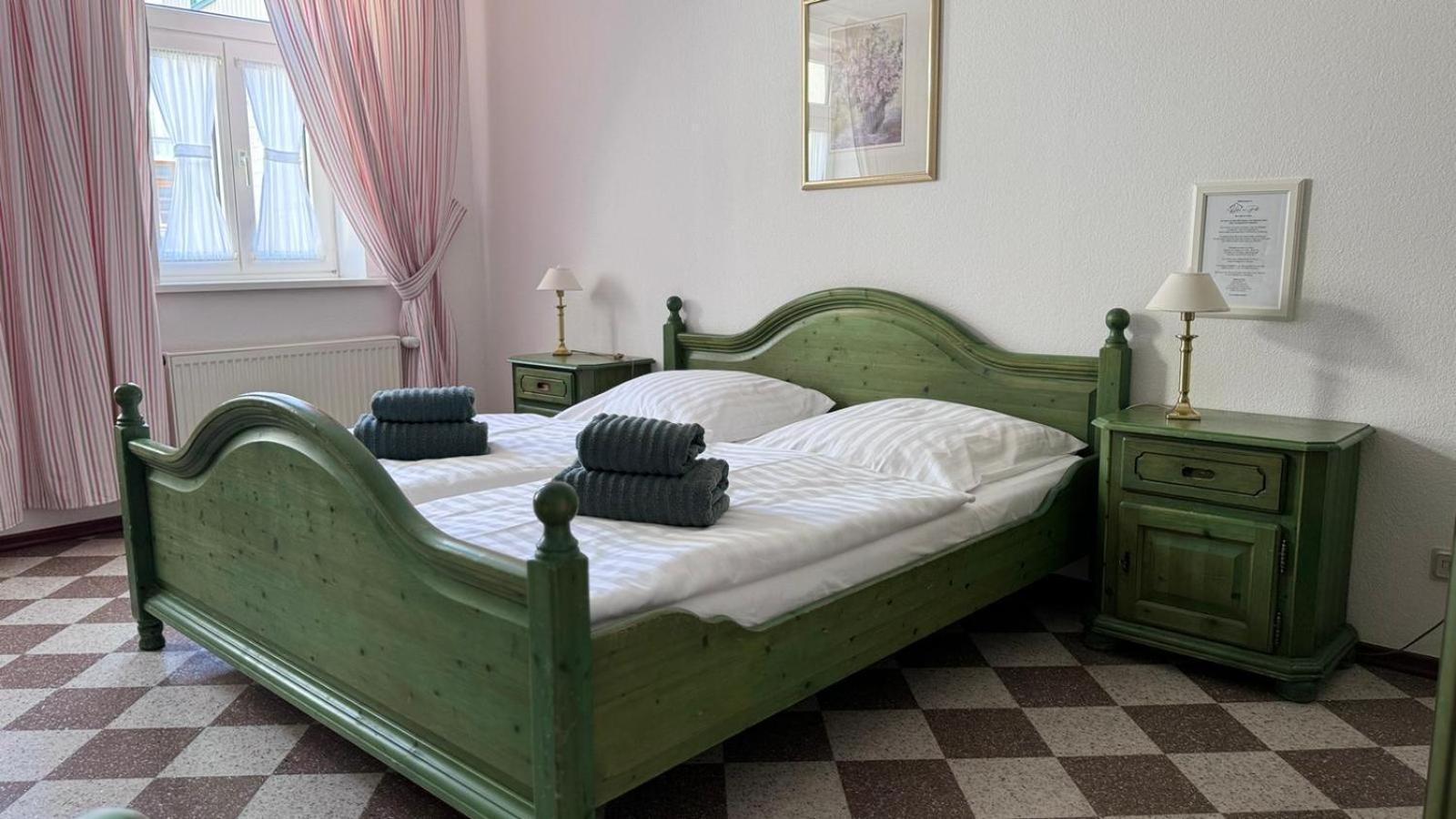Hotel Garni Zur Post Вернігероде Екстер'єр фото